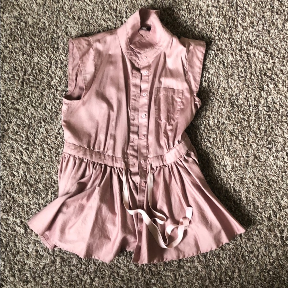 Women’s pleated top